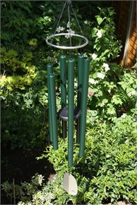 Woodstock Bells of Paradise, large rainforest green