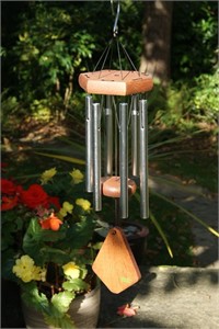 Nature&#39;s Melody Wind Chime, 46 cm silver